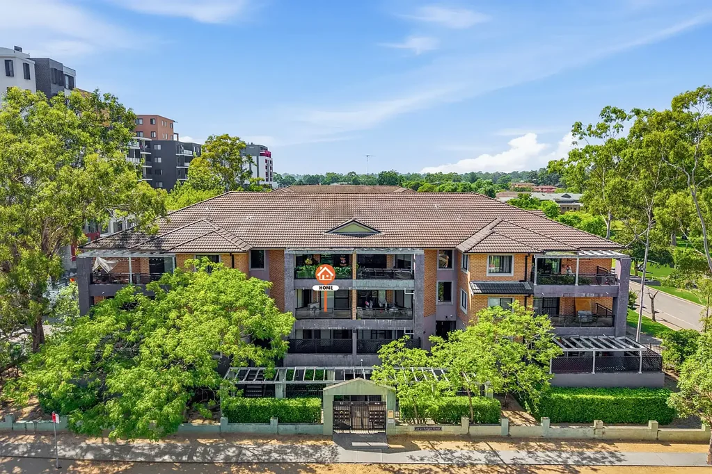 Kingswood 2房 位于极其便利地段的宽敞两卧室公寓 Spacious Two-Bedroom Apartment in an Ultra Convenient Location
