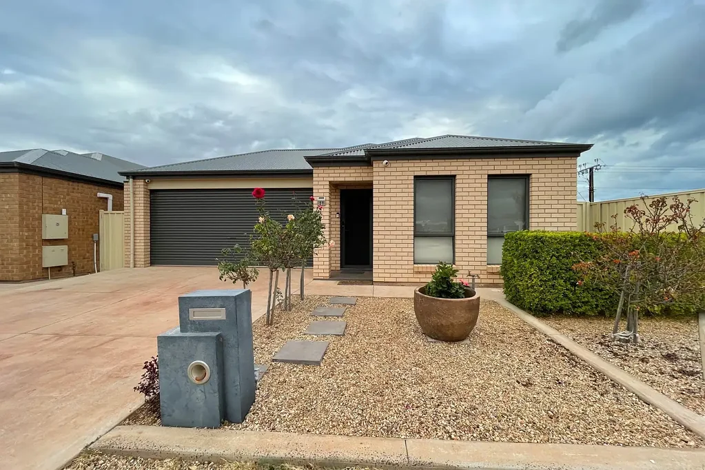 27 Vern Schuppan Drive, Whyalla Norrie, SA 5608