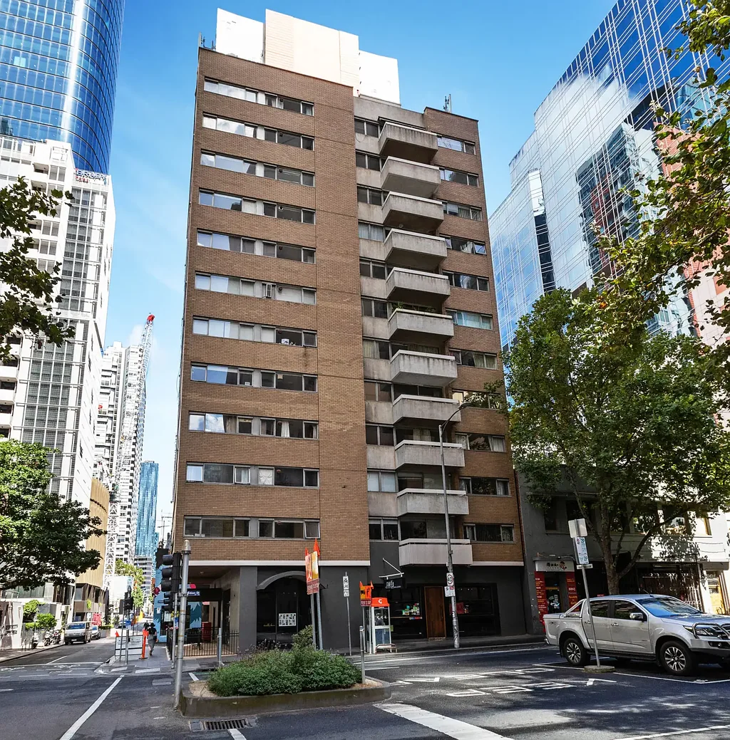 Partially Furnished Studio Apartment in the Heart of Melbourne CBD