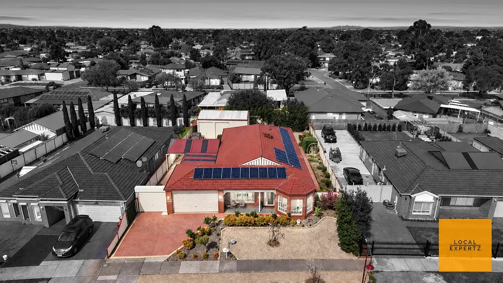 Melton West 4Phòng ngủ Grand Family Home with Side Access & Impressive 9.0m x 6.0m Shed!