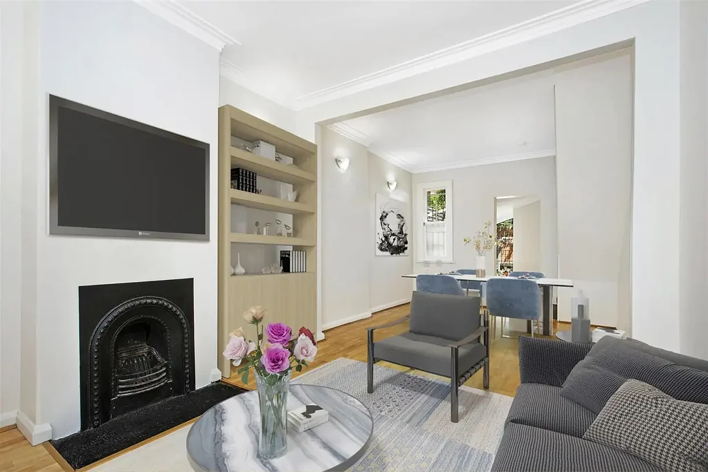 Charming 2 Bedroom Terrace in Prime Redfern Location