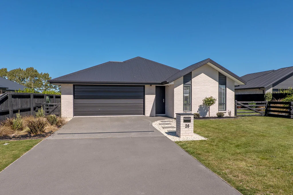 Darfield 3 Slaapkamer Near-new. Move-in ready. Simply enjoy