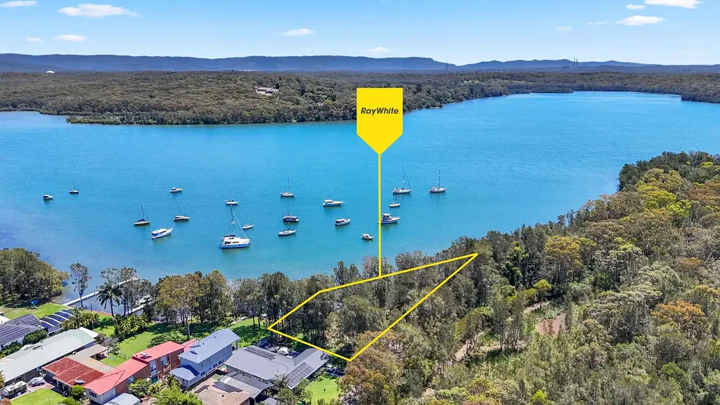 Wyee Point  Rare Absolute Waterfront Offering - 1094sqm Blank Canvas