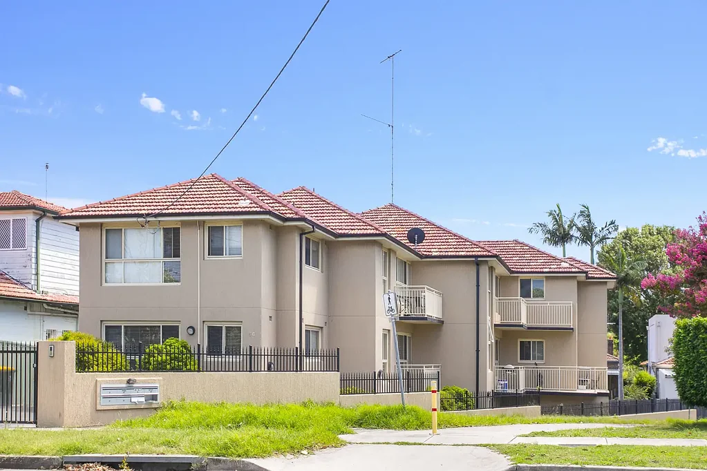Two-Bedroom Unit with Lock Up Garage