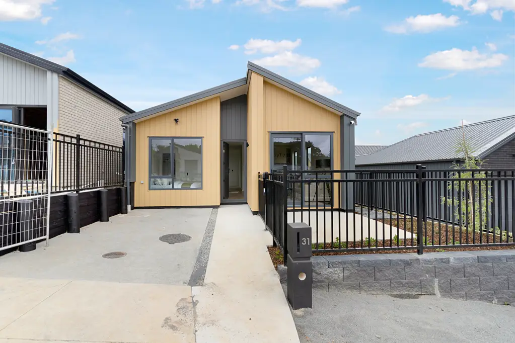 Pukekohe 4房  Ready for You Now! Corner Site