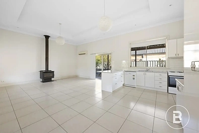 155 High Street, Avoca, VIC 3467, 4 rūma, 2 rūma horoi, House