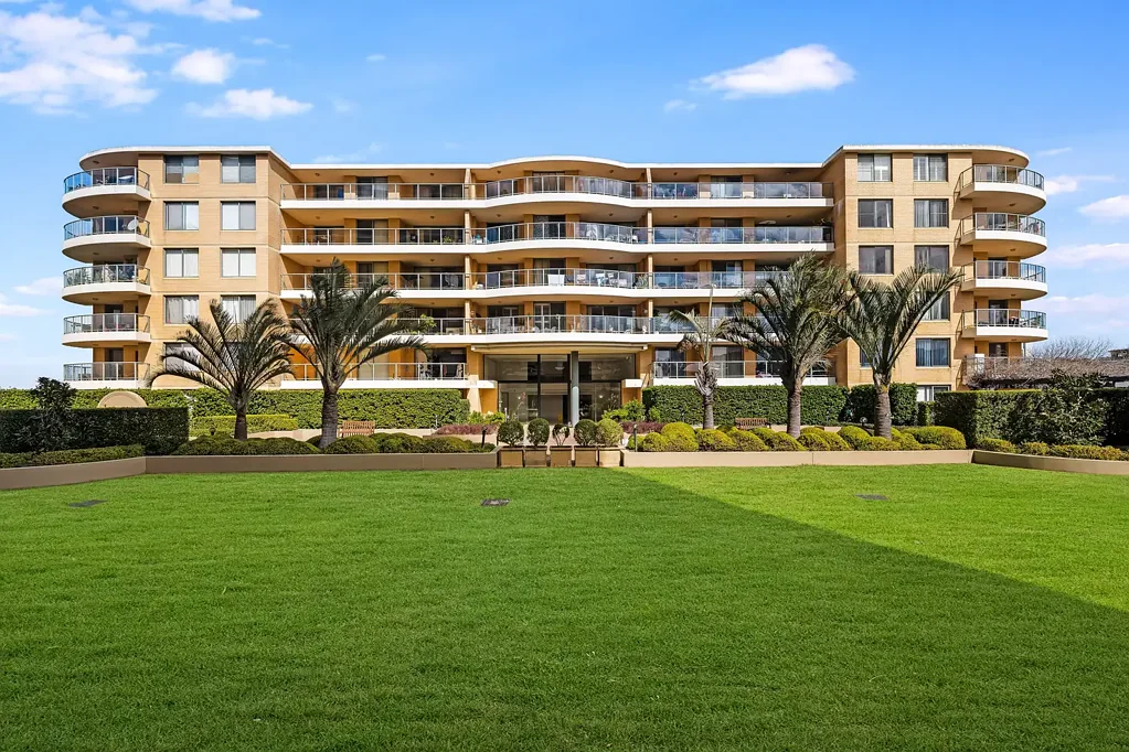 Rockdale 2ਬੈੱਡਰੂਮ Spacious Apartment with Elevated Views and Resort-Style Facilities