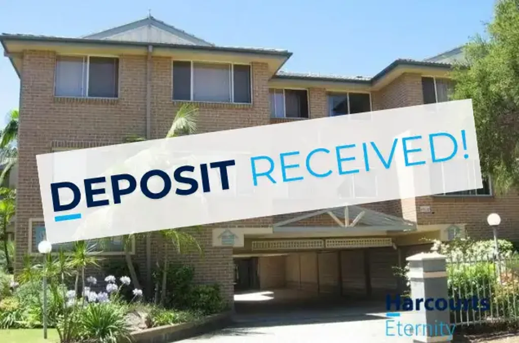 Well-Maintained 2-Bed Apartment with Lock-Up Garage!