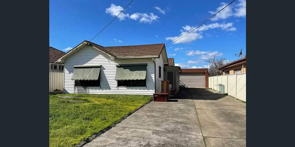 30 Walmer Avenue, St Albans, VIC 3021