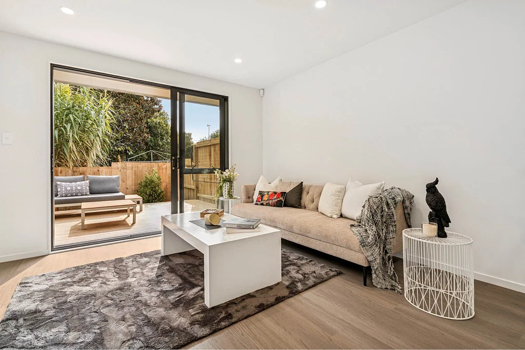 Howick 3房  Stylish Quality-Built Townhouse–Move In or Invest