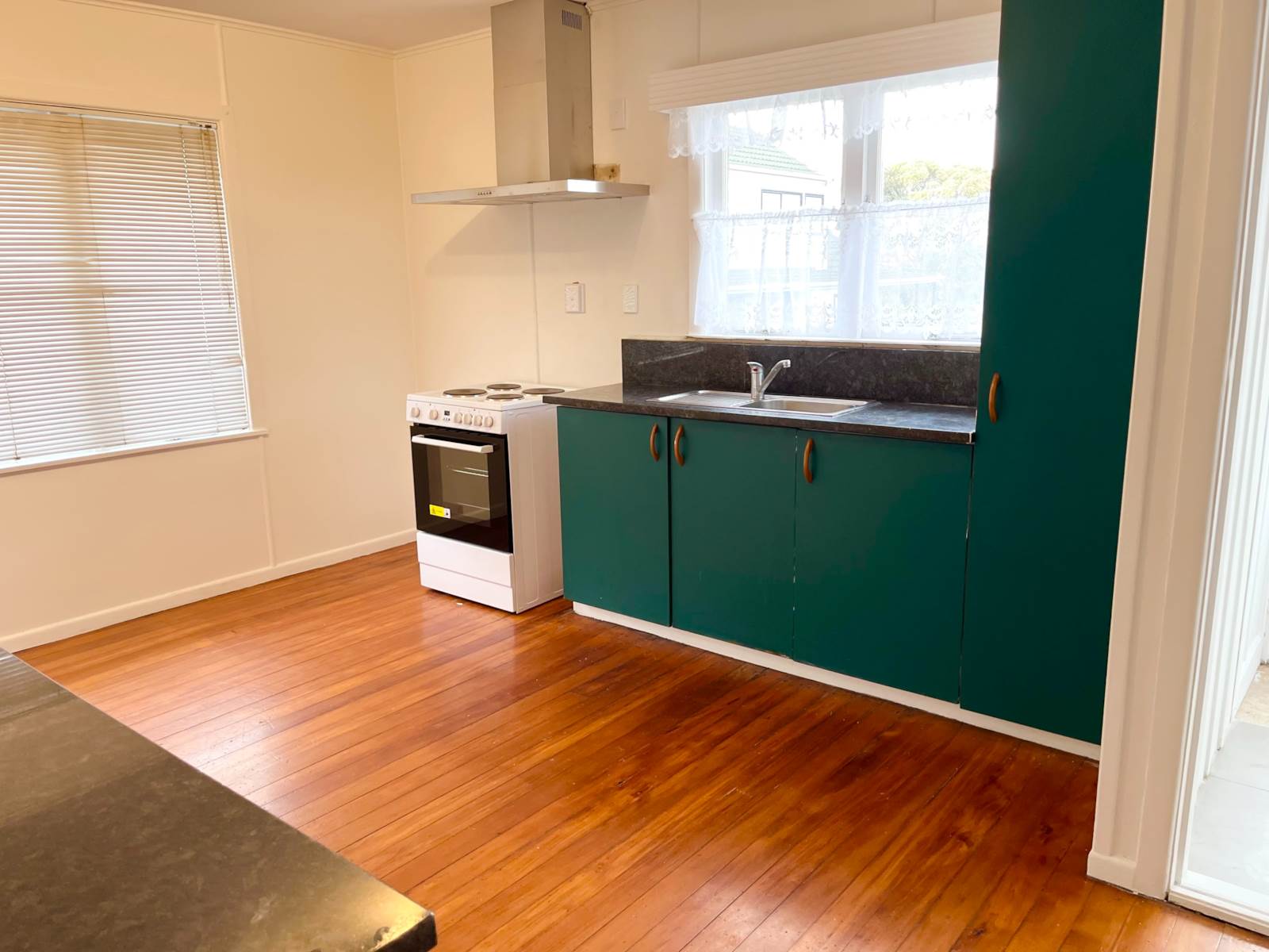 245a Hillsborough Road, Hillsborough, Auckland, 2 રૂમ, 0 બાથરૂમ