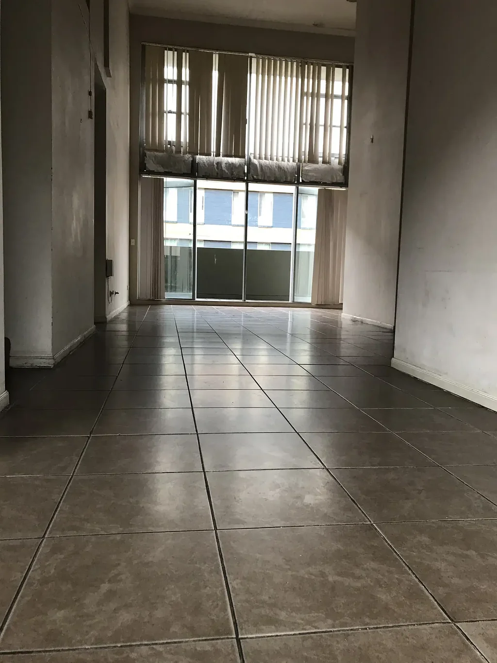 Fantastic 3 bedroom split level apartments available in the heart of Auburn