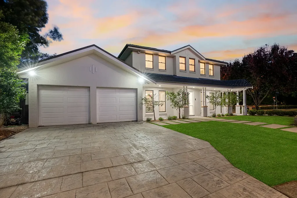 11 Bridgewater Boulevard, Camden Park, NSW 2570