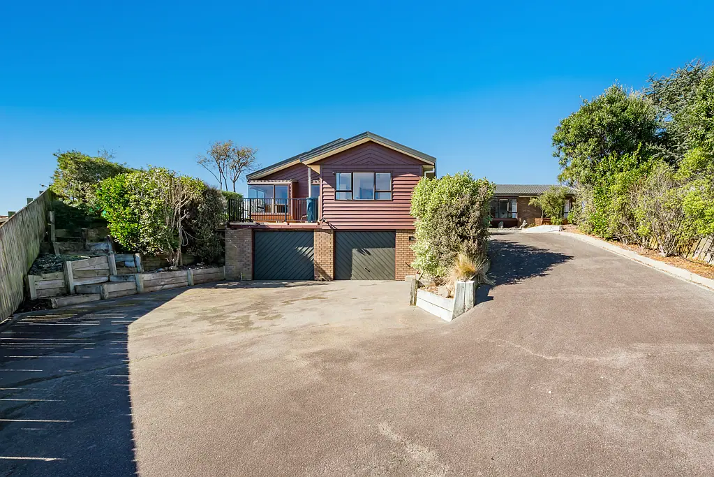 Paraparaumu 4ਬੈੱਡਰੂਮ First Time to The Market!