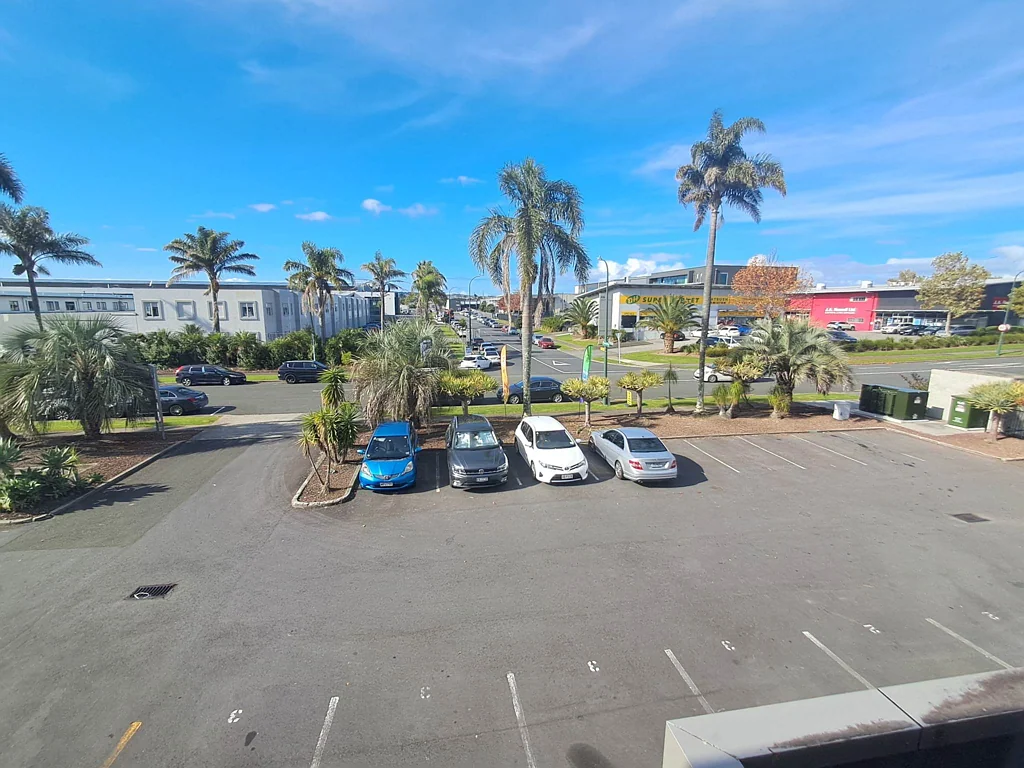 East Tamaki 133M² FIRST FLOOR OFFICE