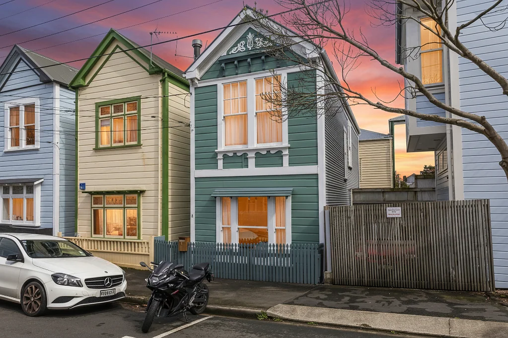 Mount Victoria 2Moenga Character Villa, Prime City-Fringe Position