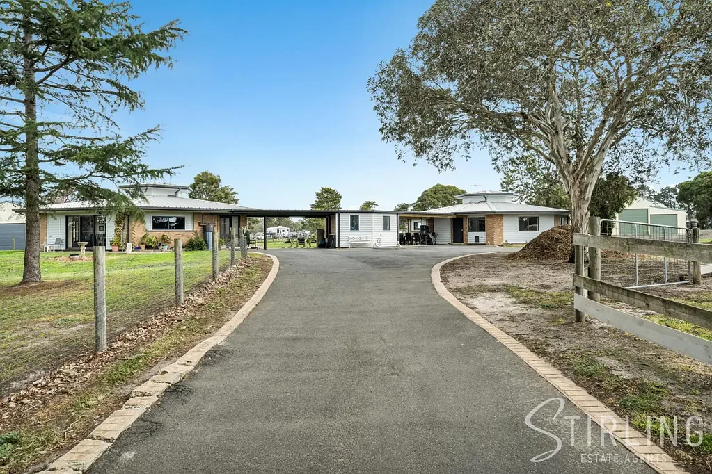 Pearcedale 6房 5英亩庄园 双住宅设计 现代马术设施 北部八角宅 南部六角宅 阳光生活空间 Dual-Home Acreage Designed for Families & Lifestyle