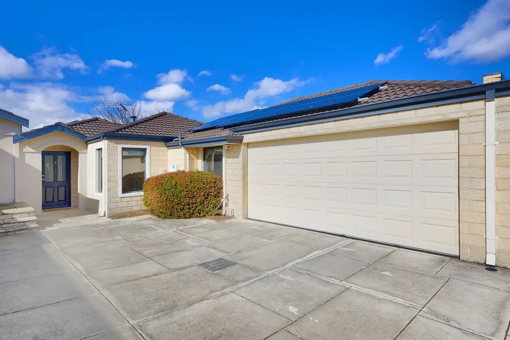Osborne Park 3 Bedroom A CUT ABOVE THE REST - this rear villa PRESENTS AS NEW and is MOVE IN READY!