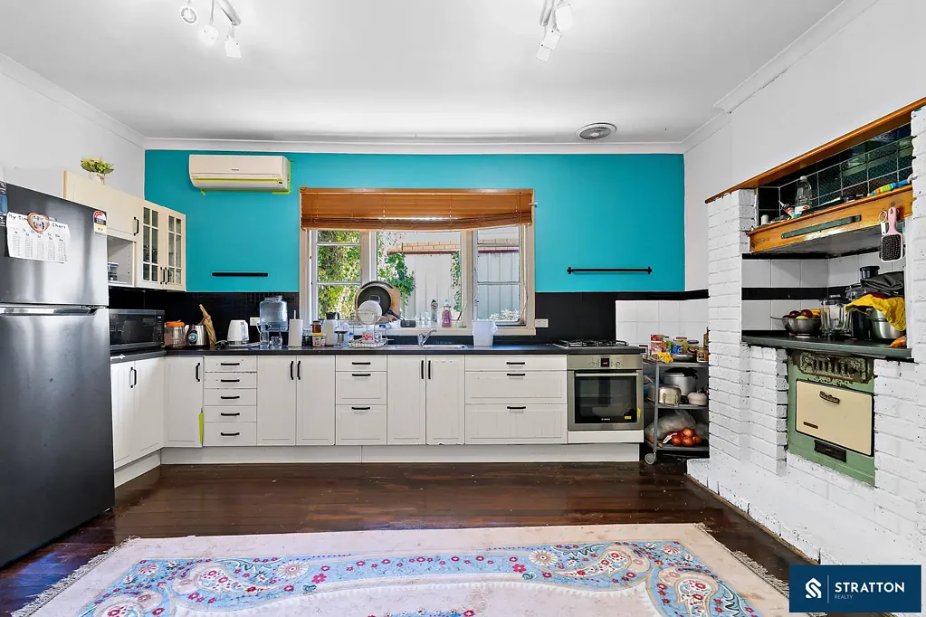 Maddington 3房  Character Home with Flexible Living Spaces & Expansive Backyard