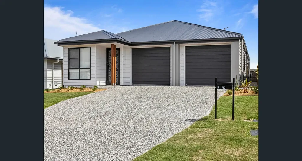 Charming 2-Bedroom Duplex for Lease in Park Ridge