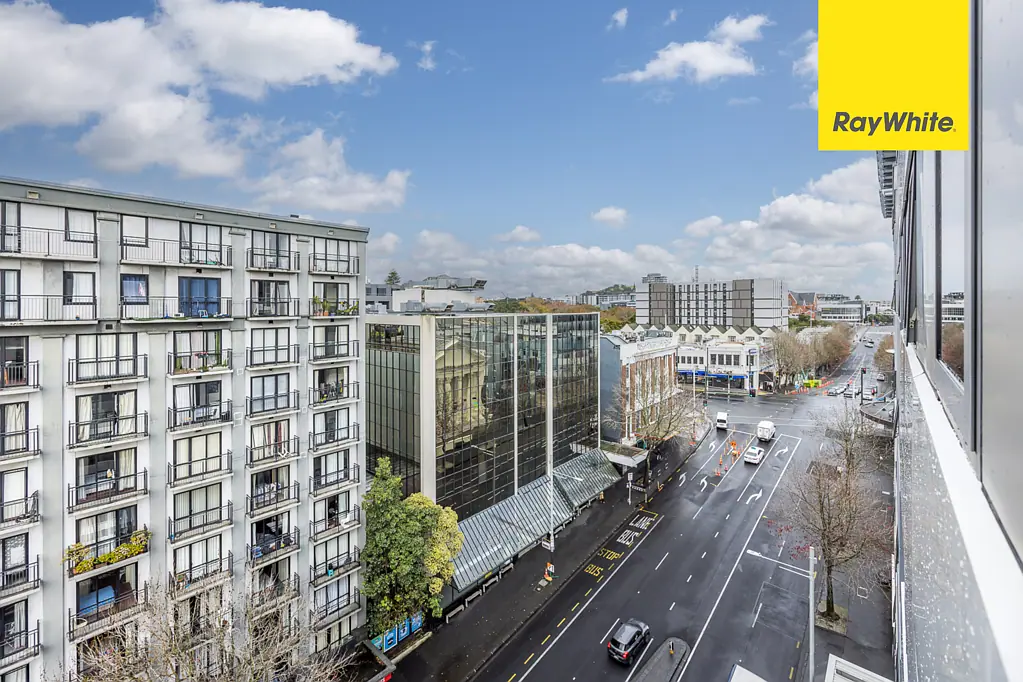 Auckland Central 1chambre Freehold apartment at Queen Street!