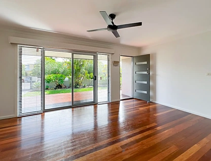 1/43 Tuncurry Street, Tuncurry, NSW 2428, 3 habitaciones, 2 baños, House