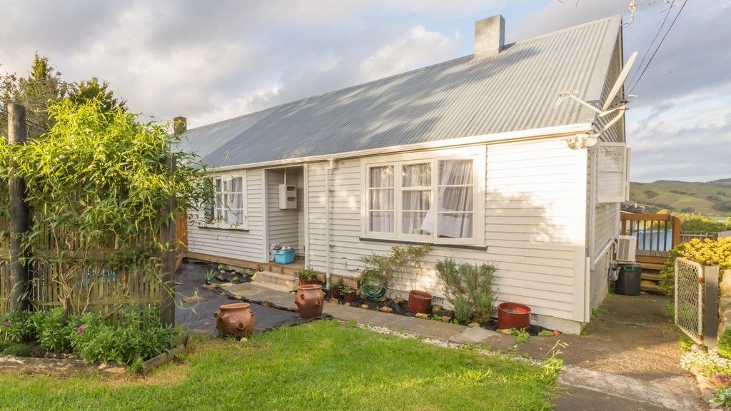 82c Garfield Road, Helensville, Auckland - Rodney, 2 phòng ngủ, 1 phòng tắm