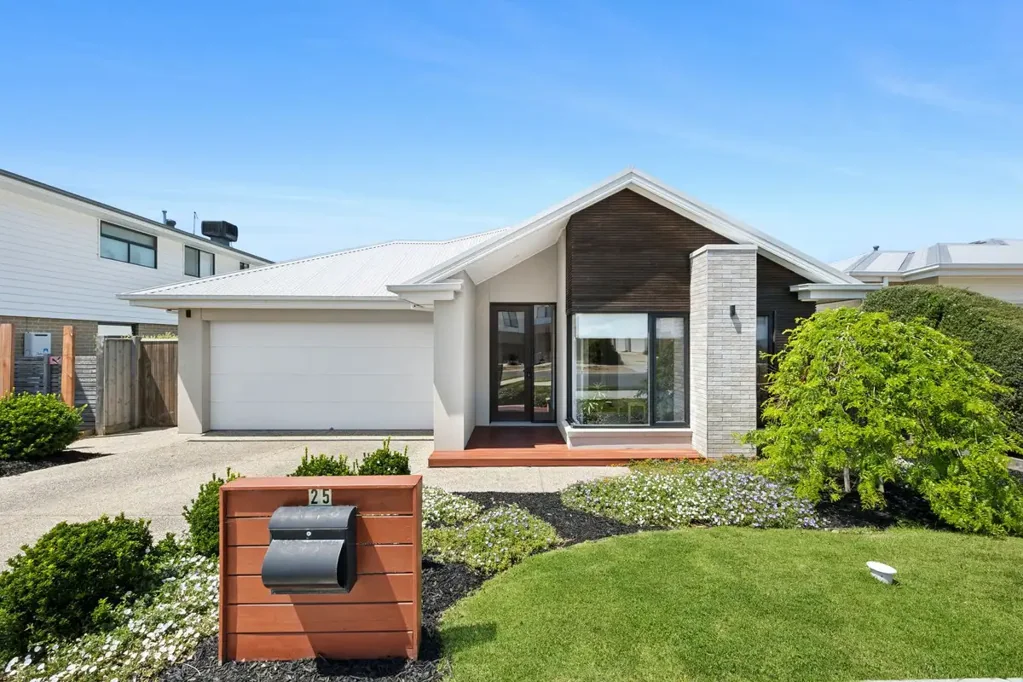 25 Scott Avenue, Torquay, VIC 3228