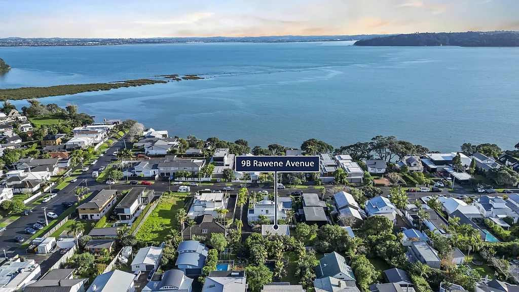 Westmere 3房  Deceased Estate - Waterside Revamp Opportunity