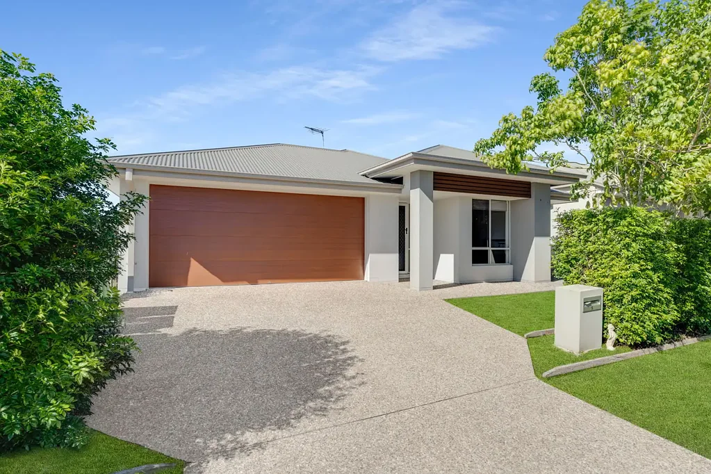 Redbank Plains 4chambre SEPARATION SALE - MUST SELL!!