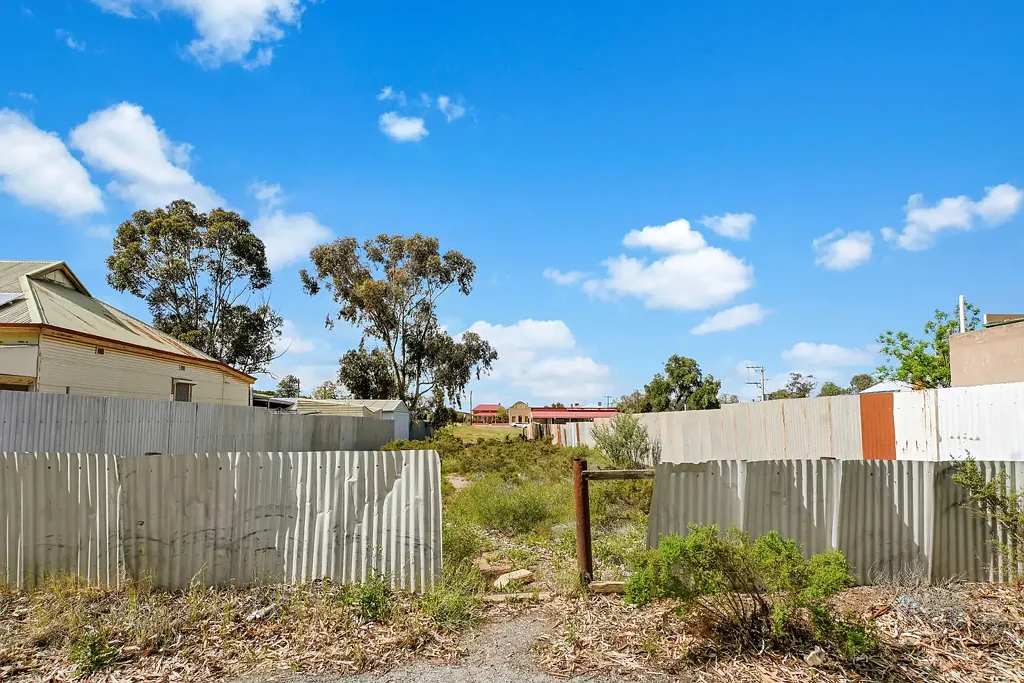 Broken Hill  215 HEBBARD LAND – VACANT LAND 464m²