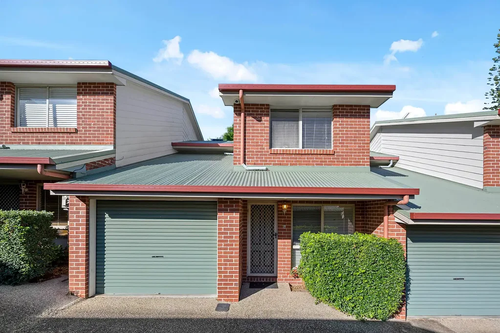 4/27 Fenton Street, Fairfield, QLD 4103