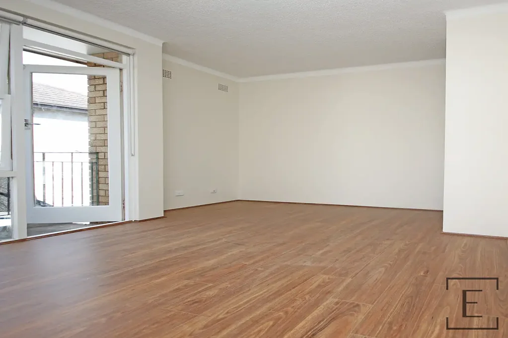 Beautiful 2 Bedroom in Gladesville