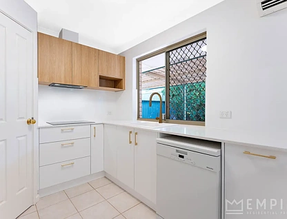 Address Withheld, Beaconsfield, WA 6162, 3 침실, 2 욕실, House