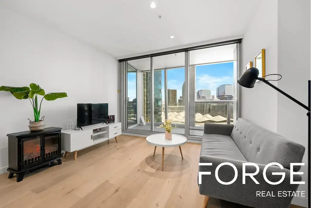 Fabulous Southern Cross Location, Furnished Beautifully