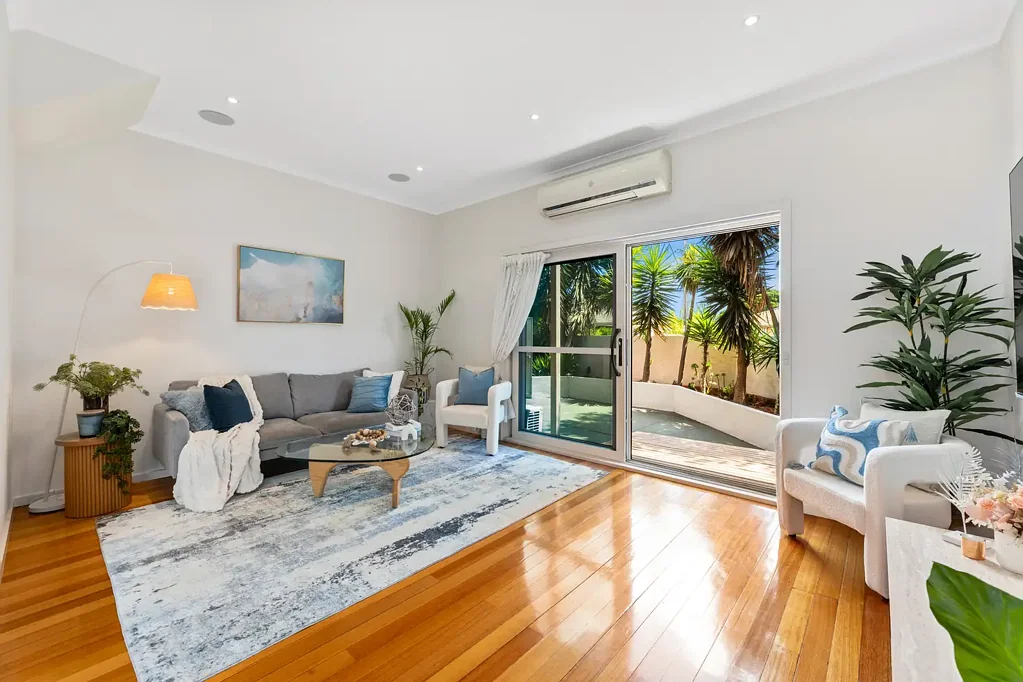 1/218 Warrigal Road, Oakleigh South, VIC 3167