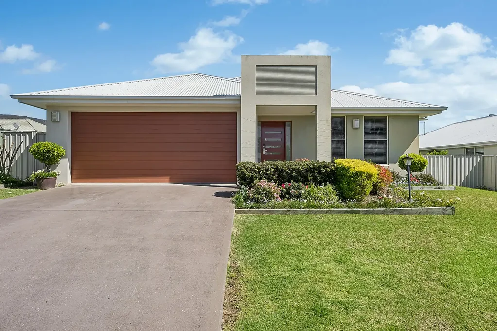 Mudgee 4房  Modern Comfort Meets Smart Investment