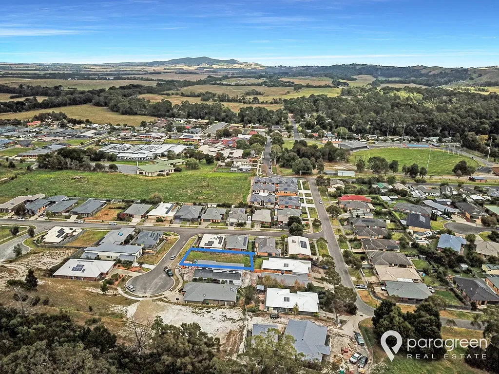 Foster FLAT BLOCK WITH VIEWS OVER THE TOWN & TOWARDS THE HODDLE RANGES