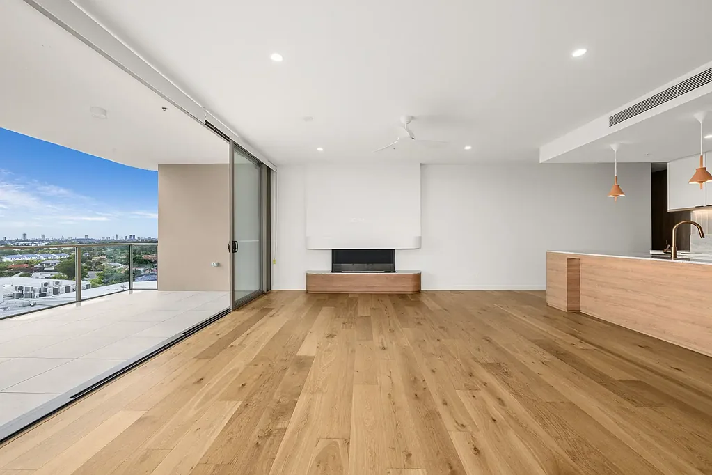 Luxury Living in the Brand-New Ombré Robina