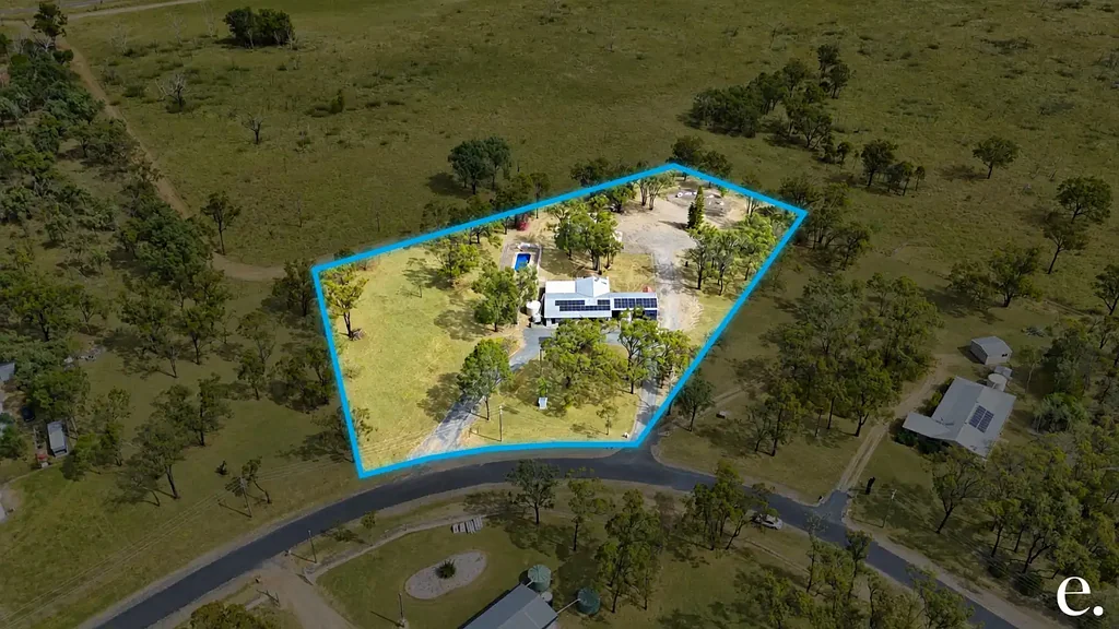 Bouldercombe 4ਬੈੱਡਰੂਮ Sheds, Pool and 2.5 acres