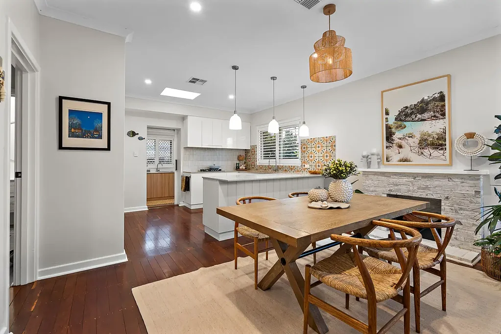 Coolbellup 4房  A Home to Grow Into, Entertain In & Make Your Own!