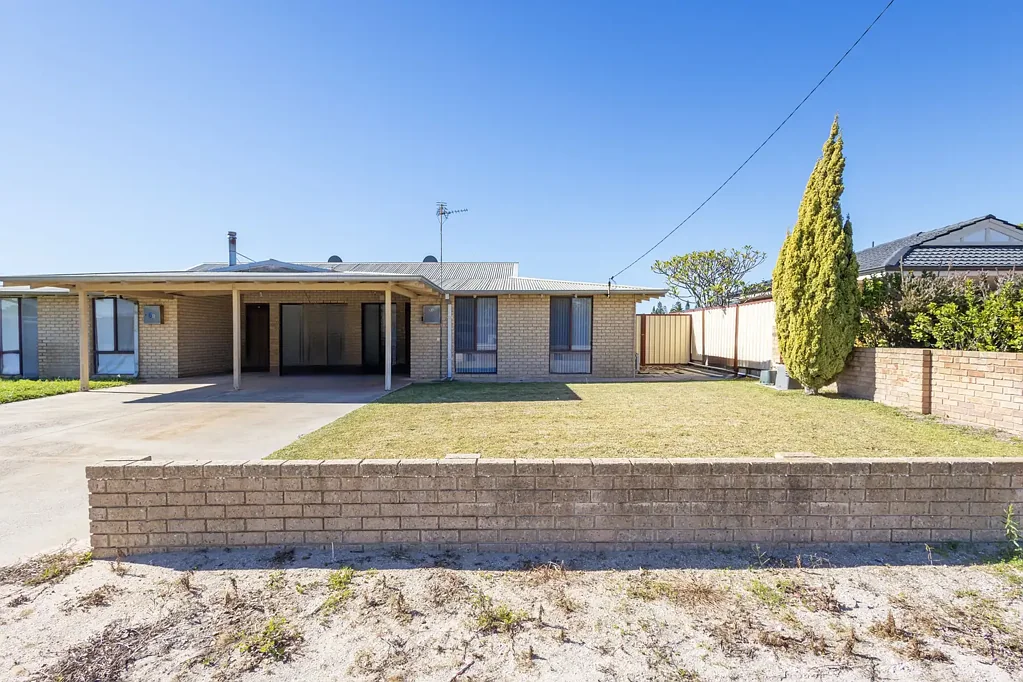 Jurien Bay 3房  Right in the Middle of Everything!