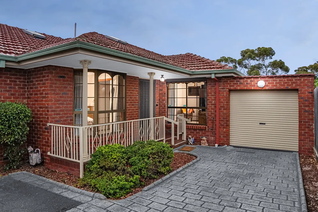 4/2 O’shannassy Street, Essendon North, VIC 3041
