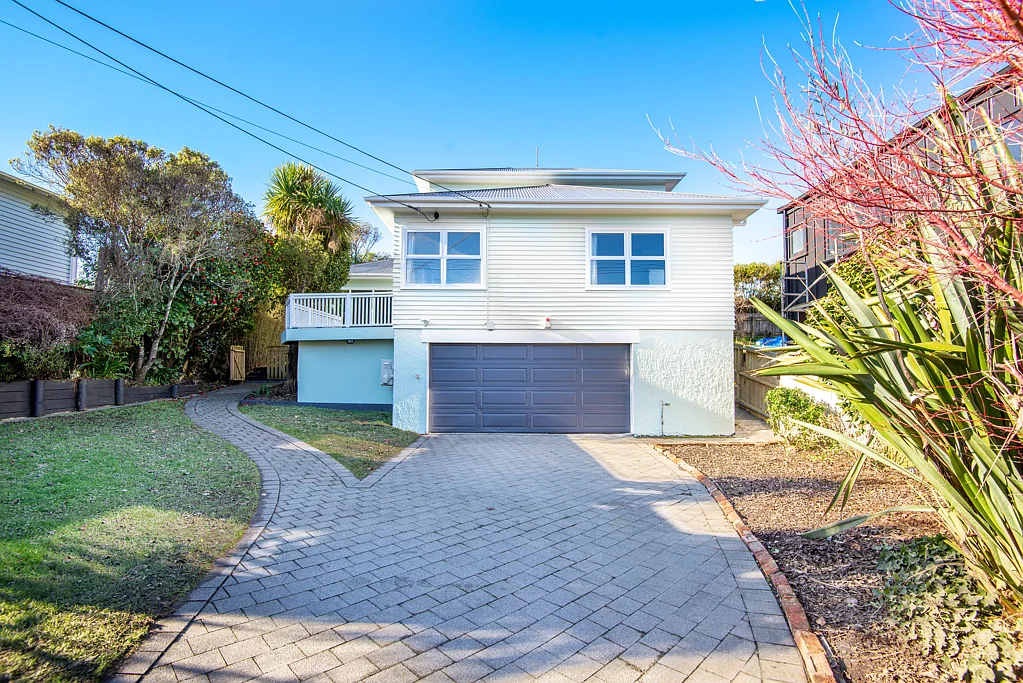 Karori 5房  5-Bedroom Spacious Family Home!
