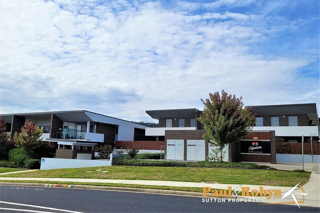 Queanbeyan East 2 Bedroom “Elysium” - Stunning 2 Bedroom Townhouse With Sunny Courtyard