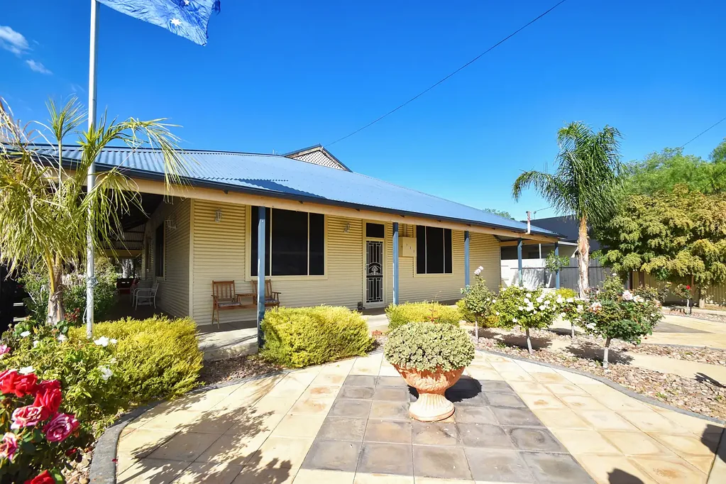 Broken Hill 3chambre FOR THE HOME ENTERTAINERS