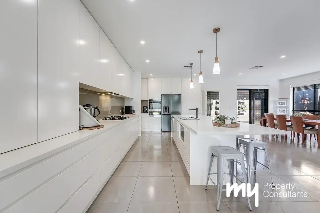 20 Jenolan Circuit, Harrington Park, NSW 2567