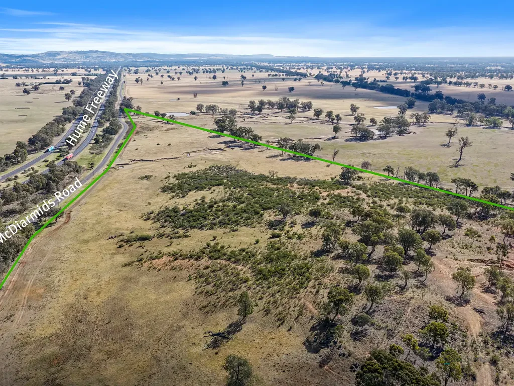 Violet Town  Versatile Lifestyle Block with Exceptional Exposure alongside the Hume Highway
