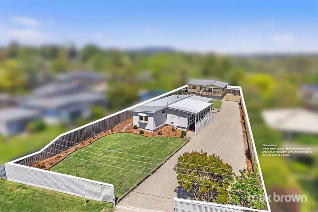 5 Darinda Avenue, Wandin North, VIC 3139
