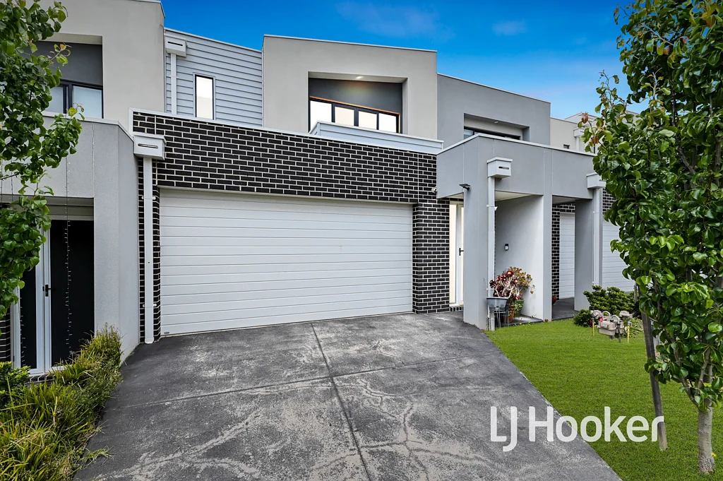 119 Willow Glen Boulevard, Cranbourne, VIC 3977